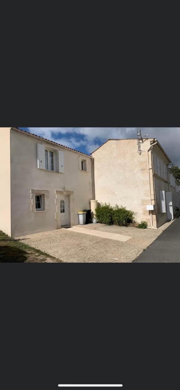 Villa Les 5 Timbres Montpellier-de-Médillan Exterior foto